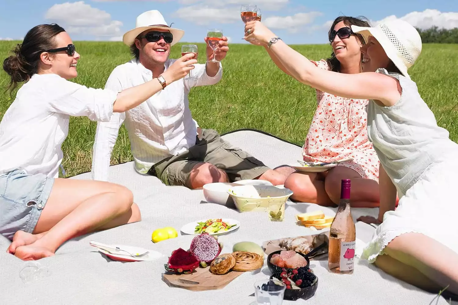 lightweight picnic blanket